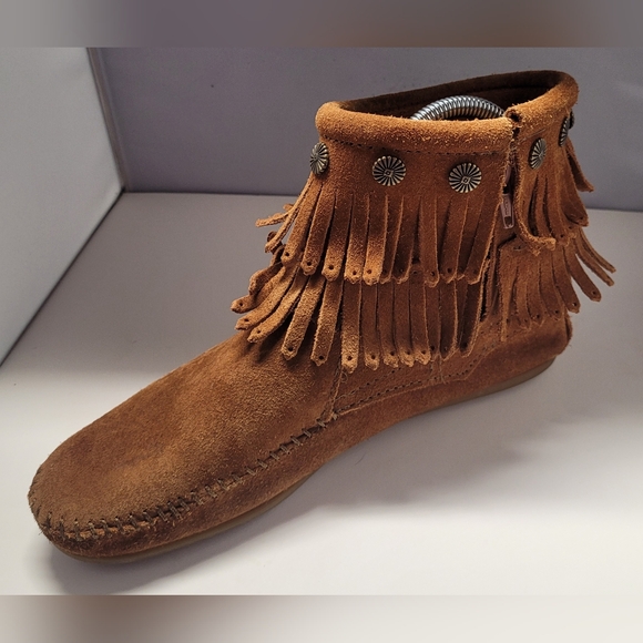 Minnetonka Shoes - Minnetonka 8 Soft Suede Abkle Boots Double Fringe Studded Rubber Soles Side Zip